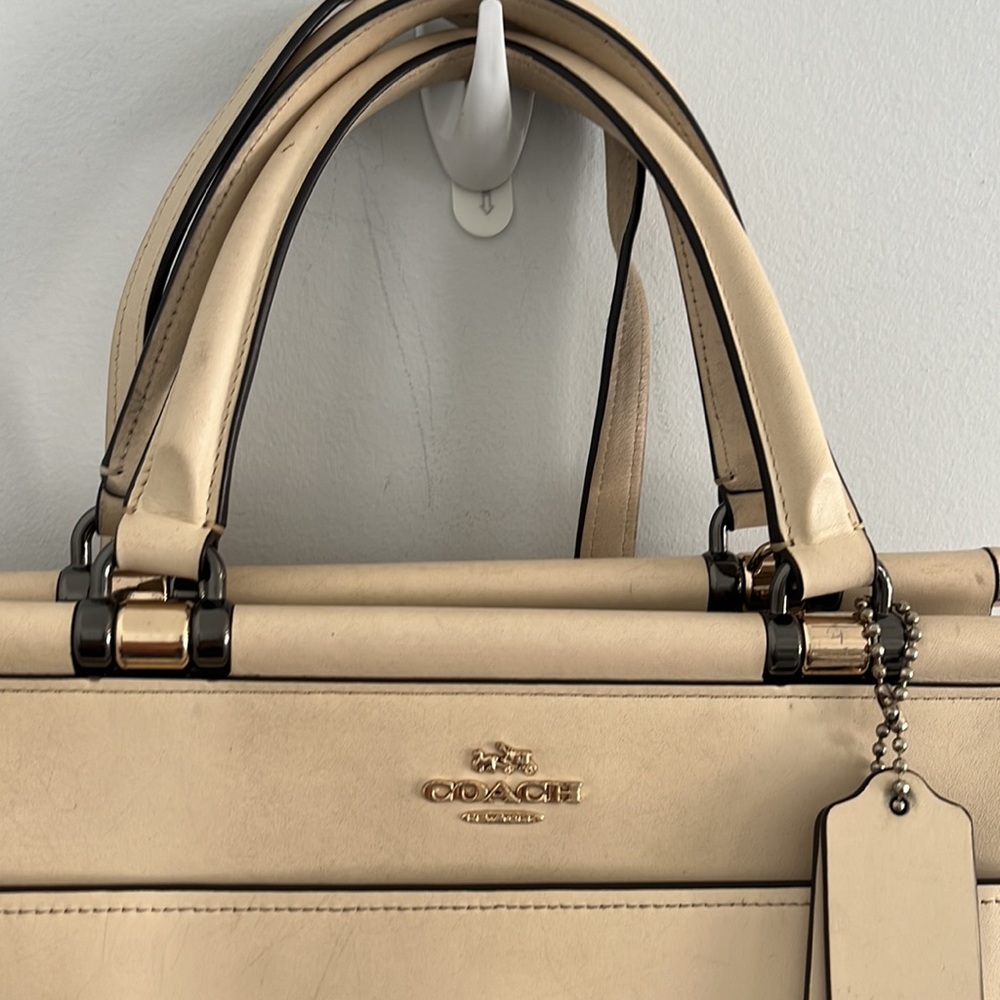 Coach Selena grace bag Selena comes collab with coach - Picture 8 of 14